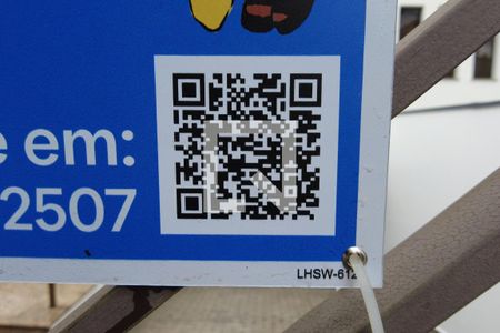 Casa à venda com 217m², 3 quartos e 4 vagasLHSW-612