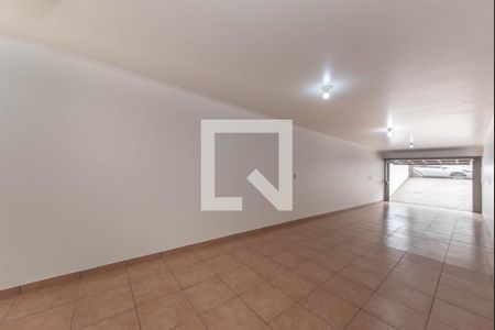 Casa à venda com 217m², 3 quartos e 4 vagasGaragem