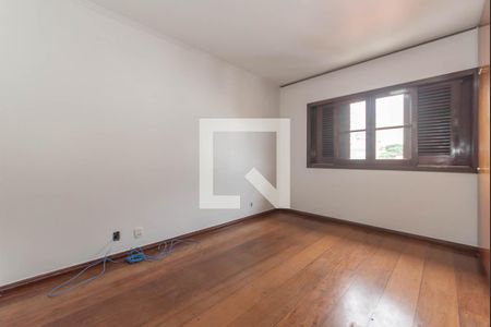 Casa à venda com 217m², 3 quartos e 4 vagasSuíte 3