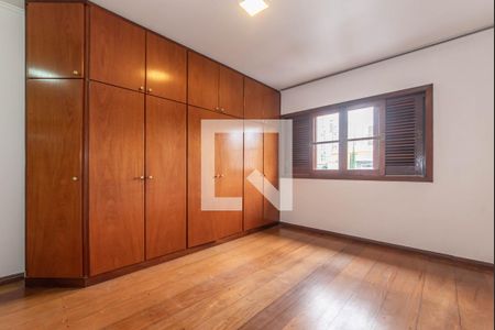 Casa à venda com 217m², 3 quartos e 4 vagasSuíte 1