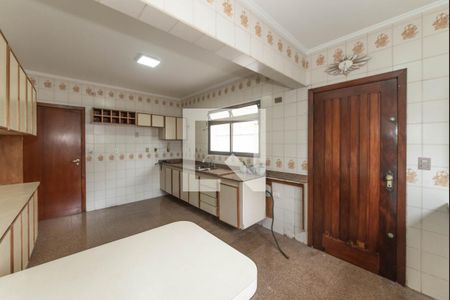 Casa à venda com 217m², 3 quartos e 4 vagasCozinha