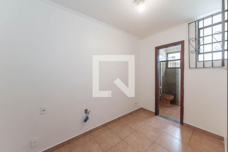 Casa à venda com 217m², 3 quartos e 4 vagasEscritório