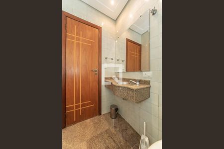 Casa à venda com 217m², 3 quartos e 4 vagasLavabo