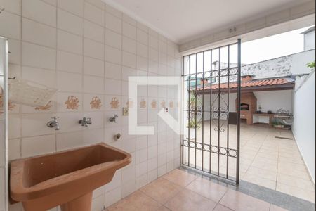 Casa à venda com 217m², 3 quartos e 4 vagasLavanderia