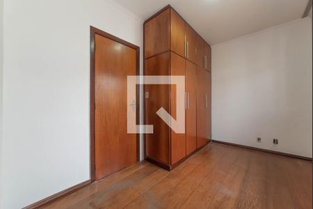 Casa à venda com 217m², 3 quartos e 4 vagasSuíte 2