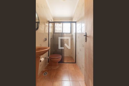 Casa à venda com 217m², 3 quartos e 4 vagasEscritório - Banheiro