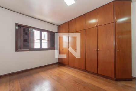 Casa à venda com 217m², 3 quartos e 4 vagasSuíte 3