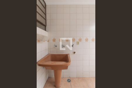 Casa à venda com 217m², 3 quartos e 4 vagasLavanderia