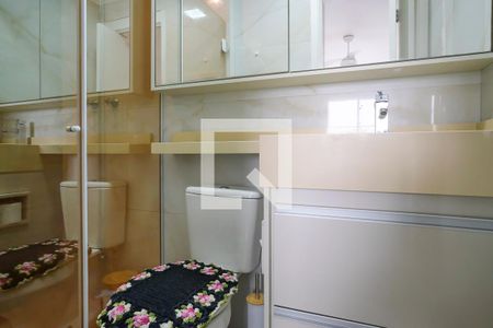 Apartamento à venda com 74m², 3 quartos e 2 vagasBanheiro da suíte