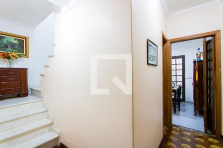 Casa à venda com 170m², 3 quartos e 2 vagas Casa à venda com 170m², 3 quartos e 2 vagasCorredor