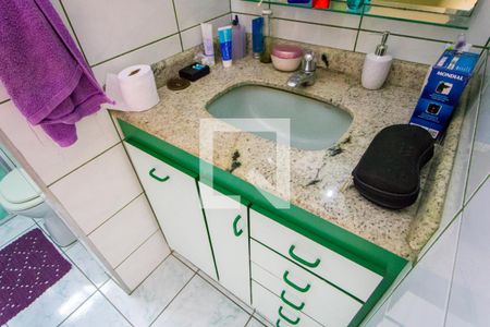 Casa à venda com 170m², 3 quartos e 2 vagas Casa à venda com 170m², 3 quartos e 2 vagasBanheiro do quarto 1