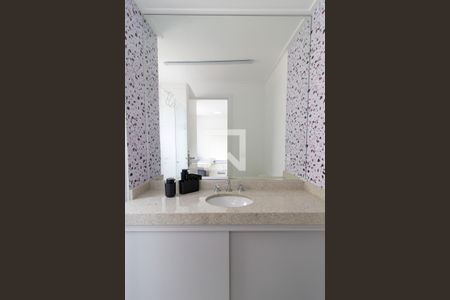 Banheiro de apartamento para alugar com 1 quarto, 46m² em Centro, Campinas