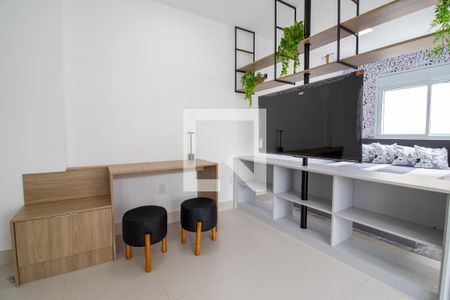 Sala de apartamento para alugar com 1 quarto, 46m² em Centro, Campinas