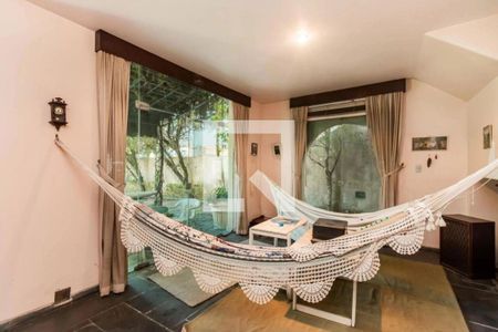 Casa à venda com 6 quartos, 540m² em Pinheiros, São Paulo