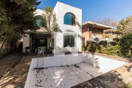 Casa à venda com 540m², 6 quartos e 5 vagas