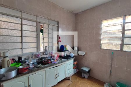 Casa à venda com 664m², 6 quartos e 2 vagasCasa 3 - Cozinha