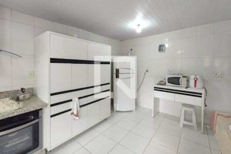 Casa à venda com 664m², 6 quartos e 2 vagasCozinha