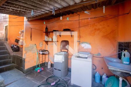 Casa à venda com 720m², 3 quartos e 6 vagasÁrea de Serviço