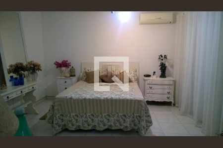 Casa à venda com 367m², 4 quartos e 4 vagas