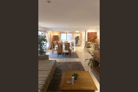 Apartamento à venda com 5 quartos, 250m² em Cambuí, Campinas