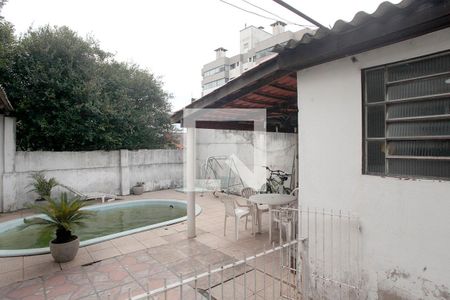 Casa à venda com 366m², 5 quartos e 4 vagasQuarto 5 - Vista