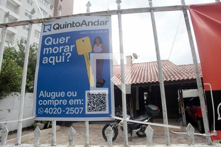 Casa à venda com 366m², 5 quartos e 4 vagasPlaquinha