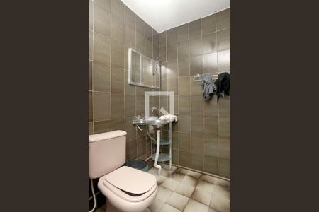 Casa à venda com 366m², 5 quartos e 4 vagasBanheiro 3