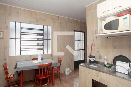 Casa à venda com 366m², 5 quartos e 4 vagasCozinha 2