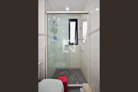 Apartamento à venda com 186m², 3 quartos e 3 vagas Apartamento à venda com 186m², 3 quartos e 3 vagasBanheiro Suíte 2