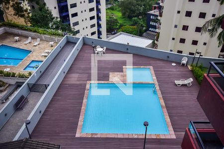 Apartamento à venda com 186m², 3 quartos e 3 vagas Apartamento à venda com 186m², 3 quartos e 3 vagasPiscina