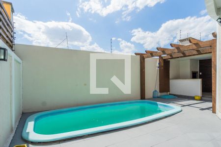Casa à venda com 255m², 4 quartos e 2 vagasPiscina