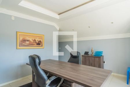 Casa à venda com 255m², 4 quartos e 2 vagasEscritório