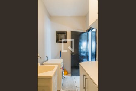 Casa à venda com 255m², 4 quartos e 2 vagasÁrea de Serviço