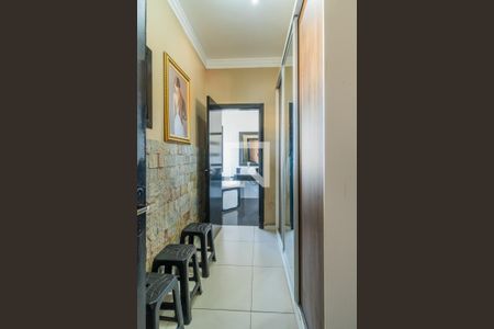 Casa à venda com 255m², 4 quartos e 2 vagasQuarto 3 - Suíte