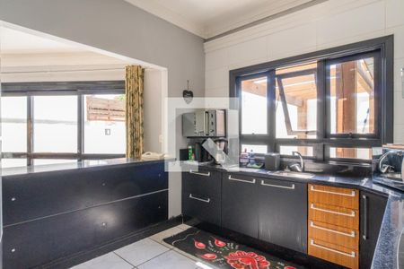 Casa à venda com 255m², 4 quartos e 2 vagasCozinha