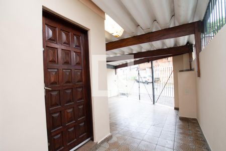Casa à venda com 150m², 2 quartos e 2 vagas Casa à venda com 150m², 2 quartos e 2 vagasEntrada