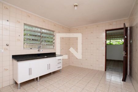 Casa à venda com 150m², 2 quartos e 2 vagas Casa à venda com 150m², 2 quartos e 2 vagasCozinha