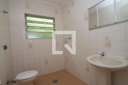 Casa à venda com 150m², 2 quartos e 2 vagas Casa à venda com 150m², 2 quartos e 2 vagasBanheiro da Suíte 2