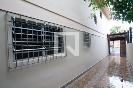 Casa à venda com 150m², 2 quartos e 2 vagas Casa à venda com 150m², 2 quartos e 2 vagasÁrea externa