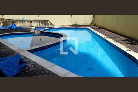 Apartamento à venda com 116m², 3 quartos e 2 vagas Apartamento à venda com 116m², 3 quartos e 2 vagasÁrea comum - Piscina