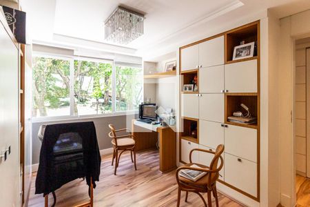 Apartamento para alugar com 220m², 3 quartos e 3 vagasEscritório