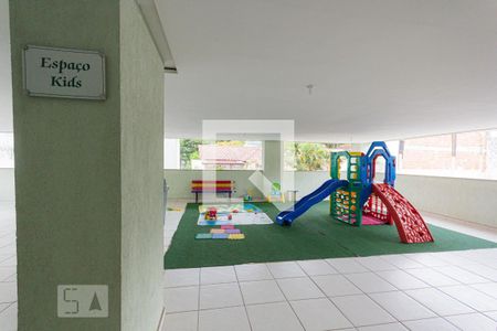Apartamento à venda com 135m², 2 quartos e 2 vagas Apartamento à venda com 135m², 2 quartos e 2 vagasÁrea comum - Playground