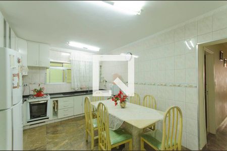 Casa para alugar com 80m², 2 quartos e 2 vagas