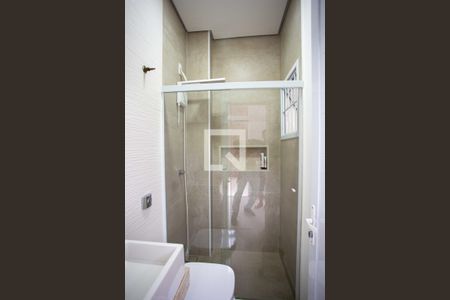 Casa à venda com 310m², 3 quartos e 4 vagasBanheiro Social 2