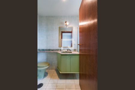 Apartamento à venda com 300m², 3 quartos e 3 vagasBanheiro