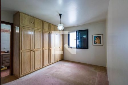 Apartamento à venda com 300m², 3 quartos e 3 vagasQuarto 