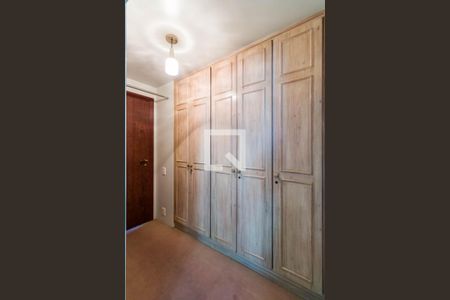 Apartamento à venda com 300m², 3 quartos e 3 vagasQuarto 