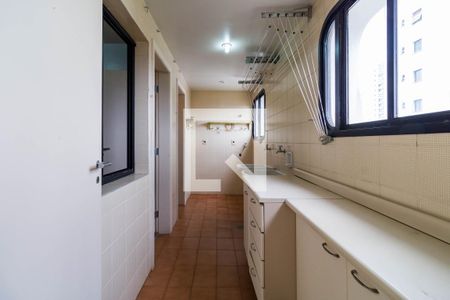 Apartamento à venda com 300m², 3 quartos e 3 vagasÁrea de serviço 