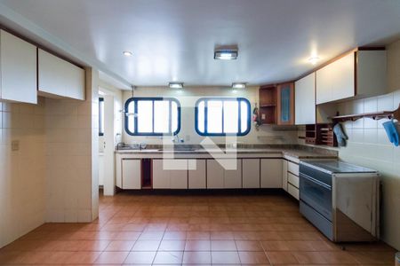 Apartamento à venda com 300m², 3 quartos e 3 vagasCozinha 