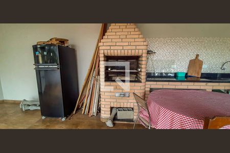 Casa à venda com 216m², 6 quartos e 4 vagas Casa à venda com 216m², 6 quartos e 4 vagasCasa 2 - Área Gourmet